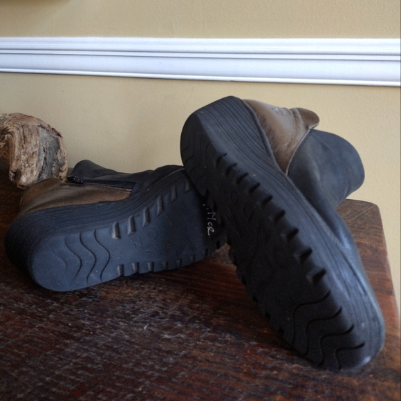 Fly London Black Bronze Yip Boots Size 38 (7-7.5) - Picture 8 of 13